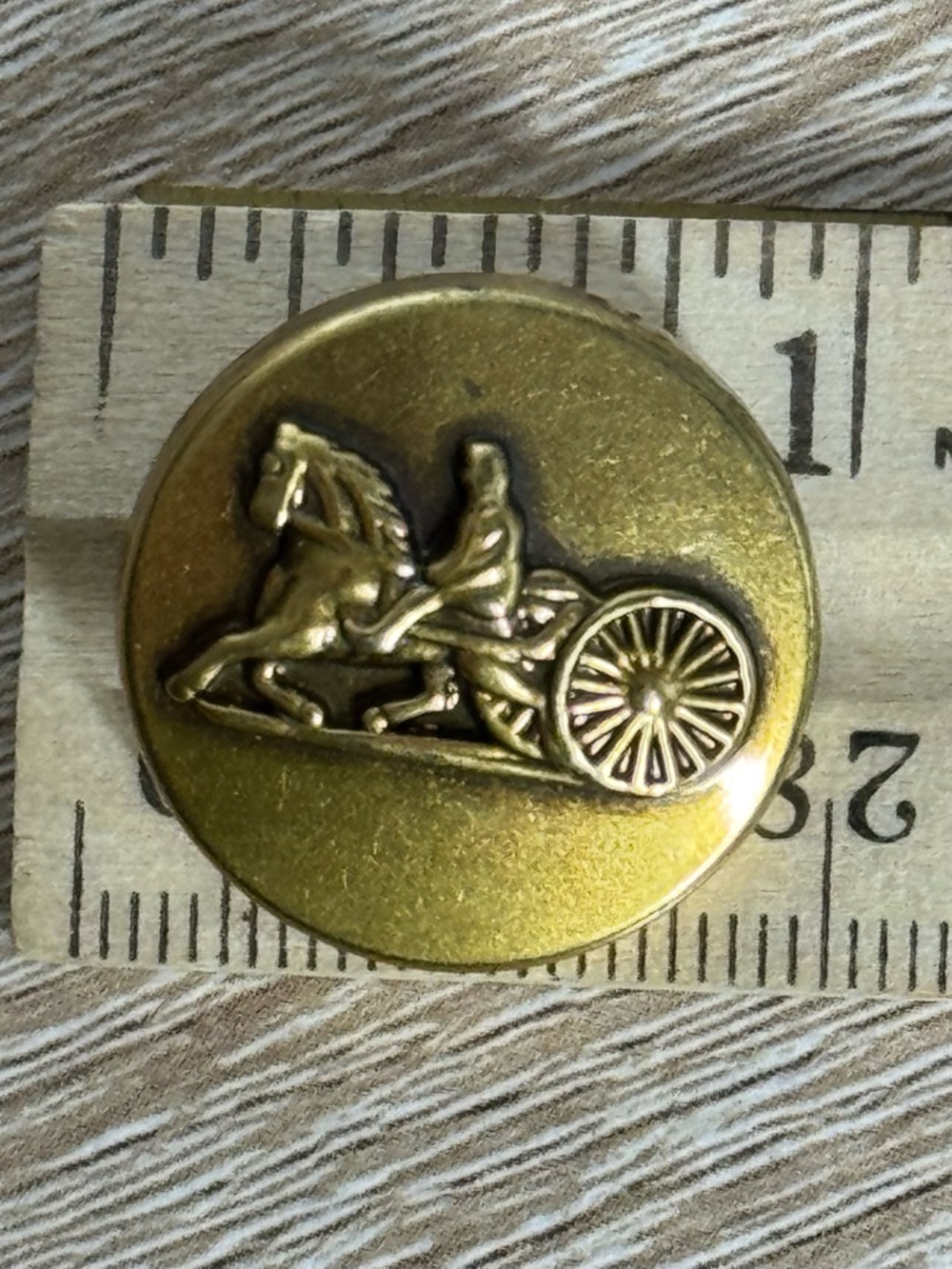 Set of Six Bronze-Colored Metal Buttons Raised Design Horse-Drawn Carriage - Picture 5 of 5